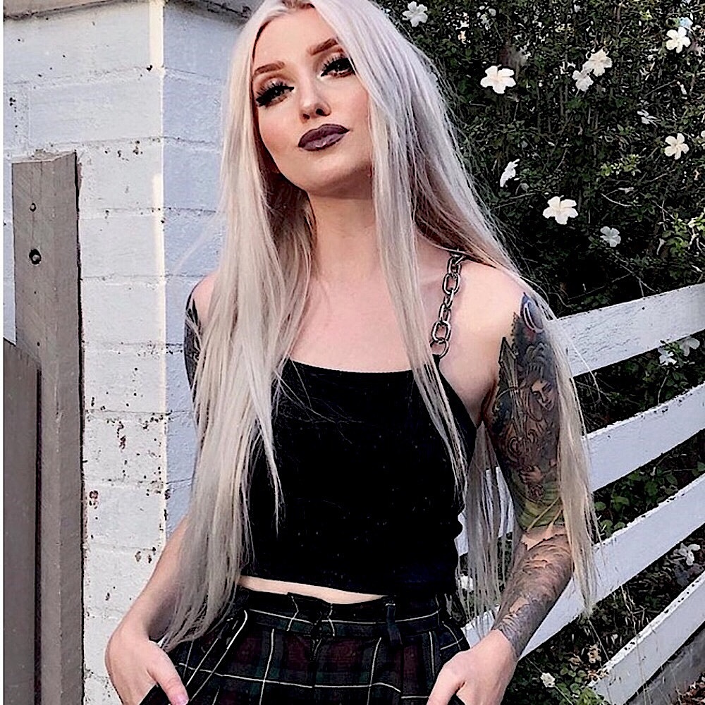 Black chain strap crop top ⛓